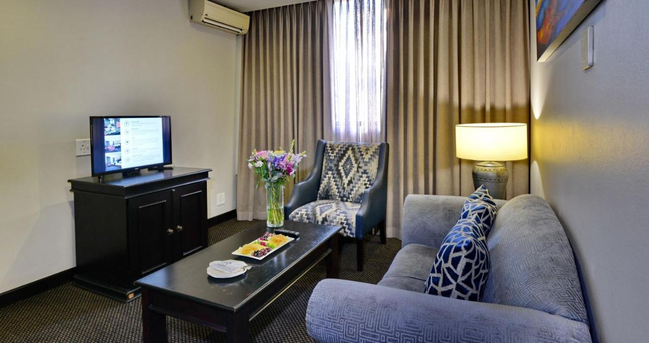 Anew Hotel Witbank Emalahleni Buitenkant foto