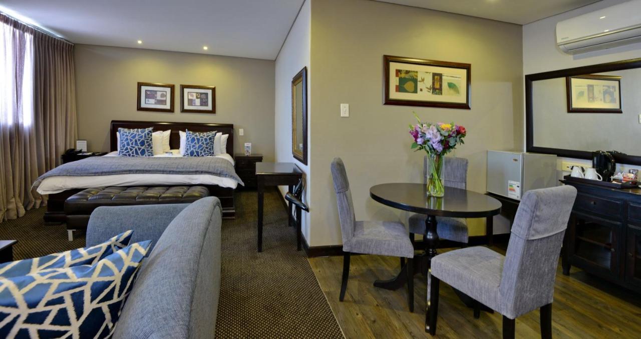 Anew Hotel Witbank Emalahleni Buitenkant foto