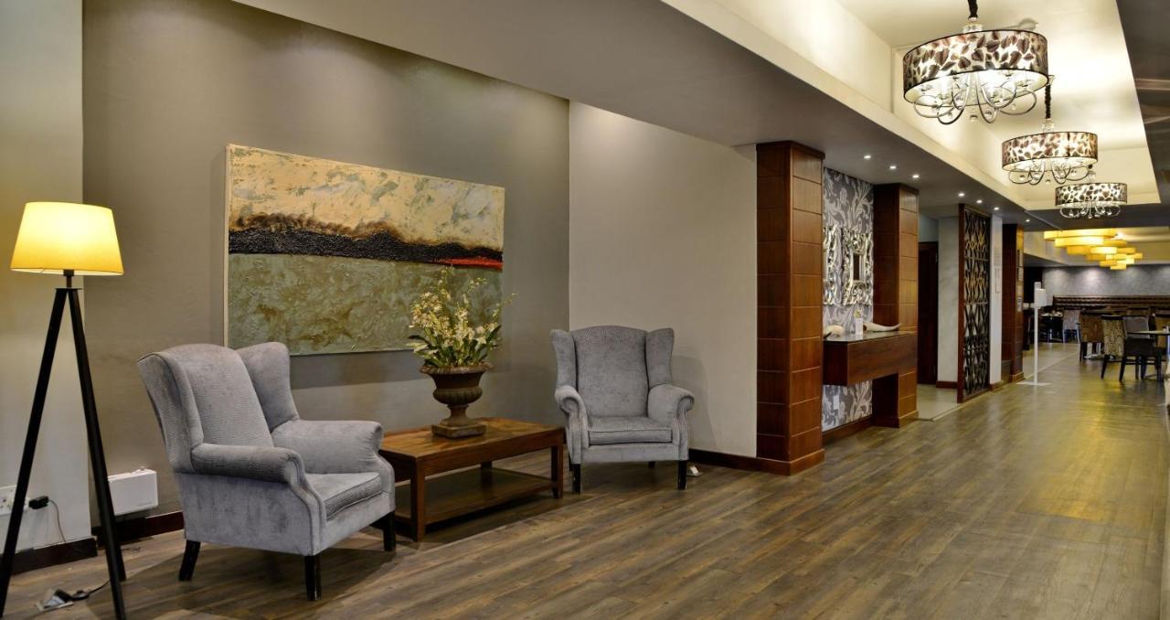 Anew Hotel Witbank Emalahleni Buitenkant foto