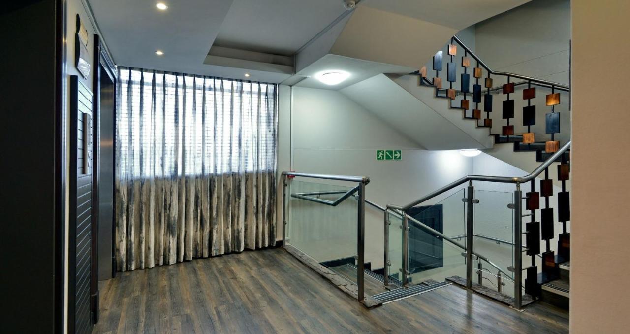 Anew Hotel Witbank Emalahleni Buitenkant foto